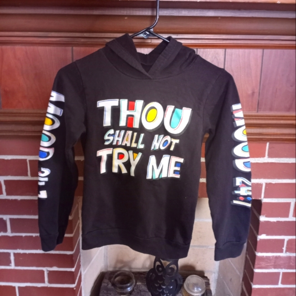 Nwt  " on fire " girls hoodie